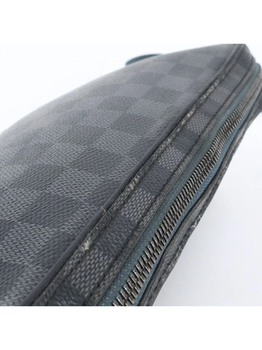 Louis Vuitton Damier Graphite Alpha Messenger Shoulder Bag Crossbody Leather